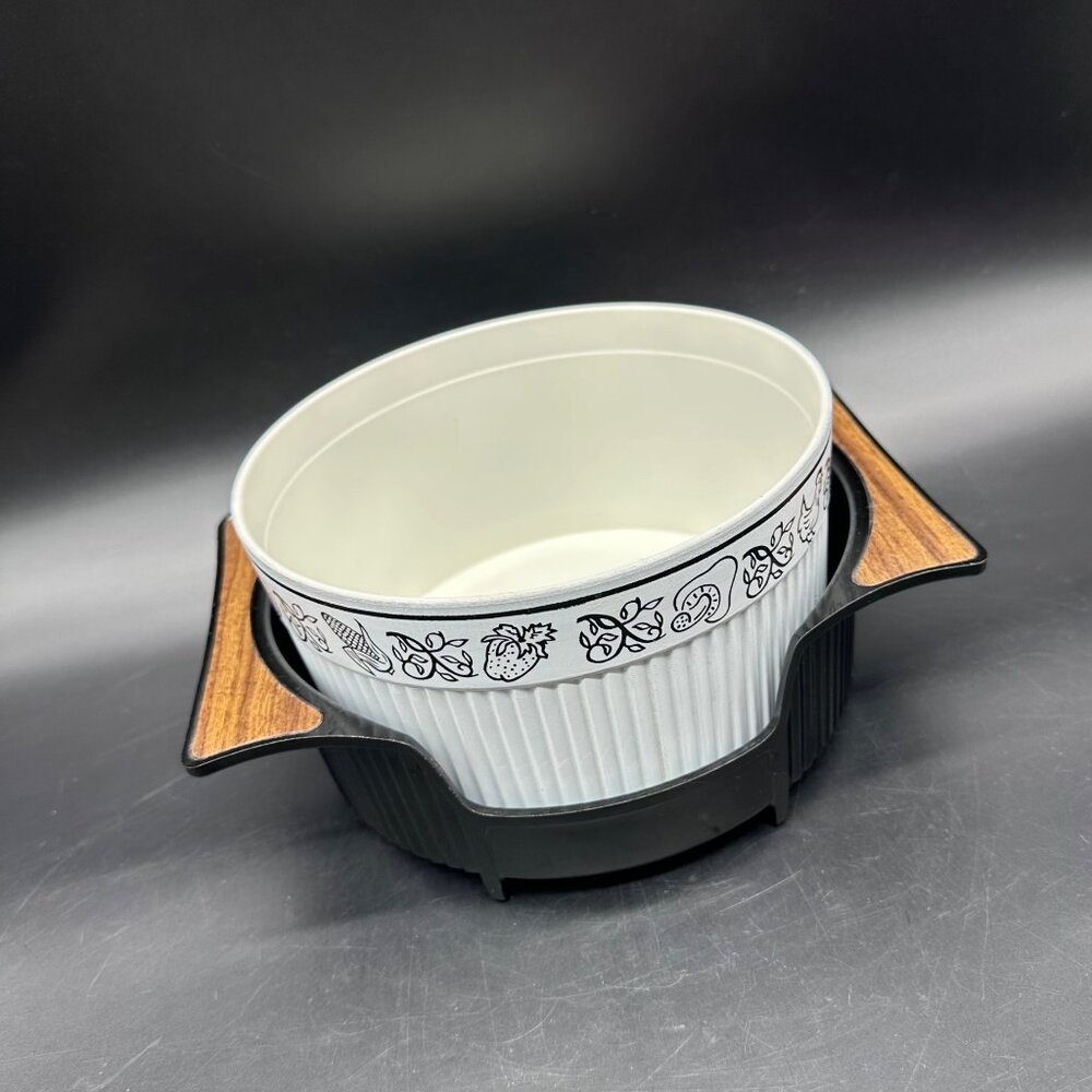 Vintage Nordic Ware La Soufflee Souffle Dish Casserole Table Server 1970s Retro